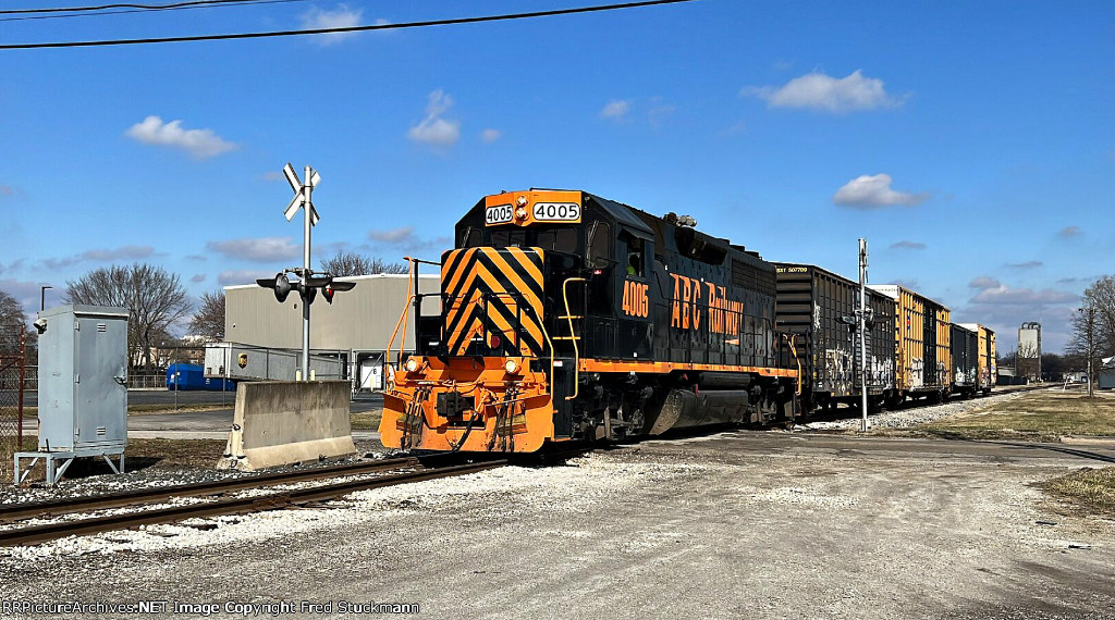 AB 4005 crosses Snyder Ave.